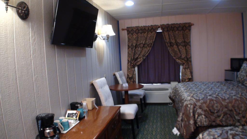 Motel 72 Grayling Extérieur photo