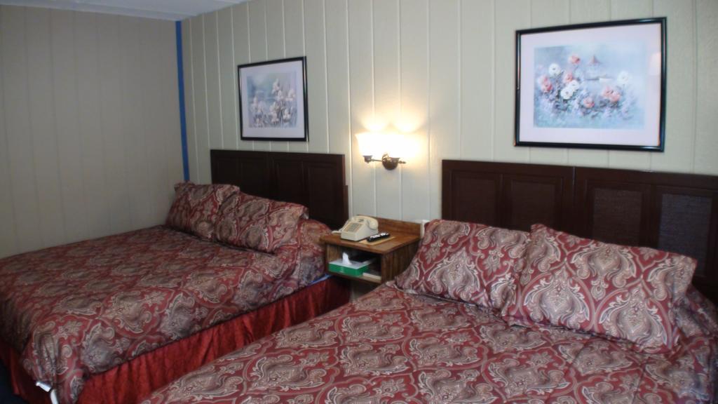 Motel 72 Grayling Extérieur photo