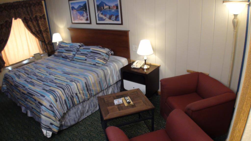 Motel 72 Grayling Extérieur photo